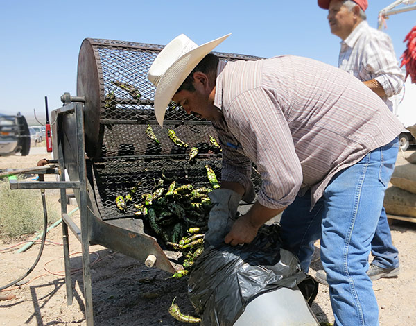 Professioneller Chiliröster in Hatch, New Mexico