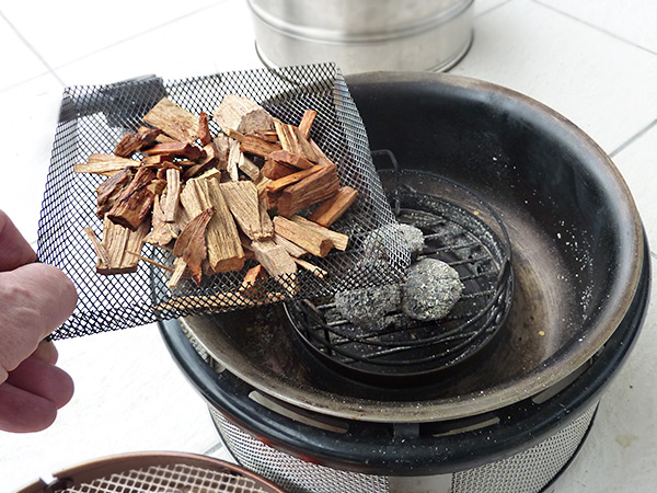 Cherry-Woodchips zum Räuchern